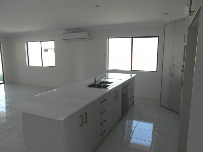 7 SURITA COURT, Boyne Island QLD 4680