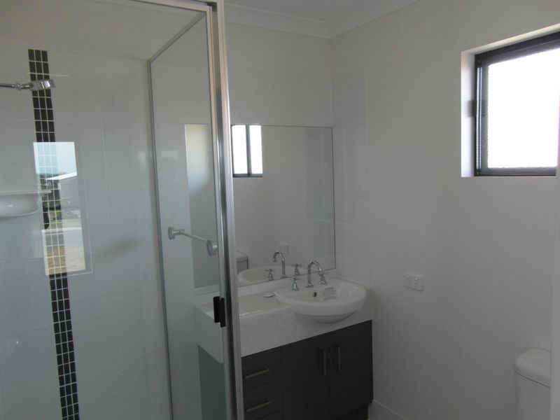 7 SURITA COURT, Boyne Island QLD 4680