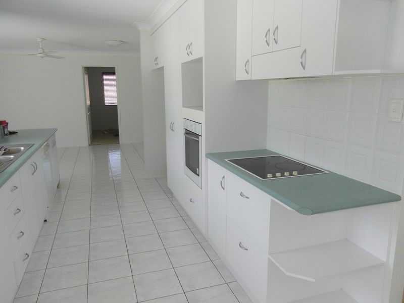 21 GEOFFREY THOMAS DRIVE, Tannum Sands QLD 4680