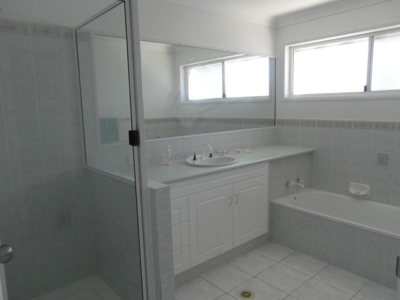 21 GEOFFREY THOMAS DRIVE, Tannum Sands QLD 4680