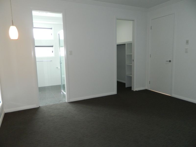 61 THE OAKS ROAD, Tannum Sands QLD 4680