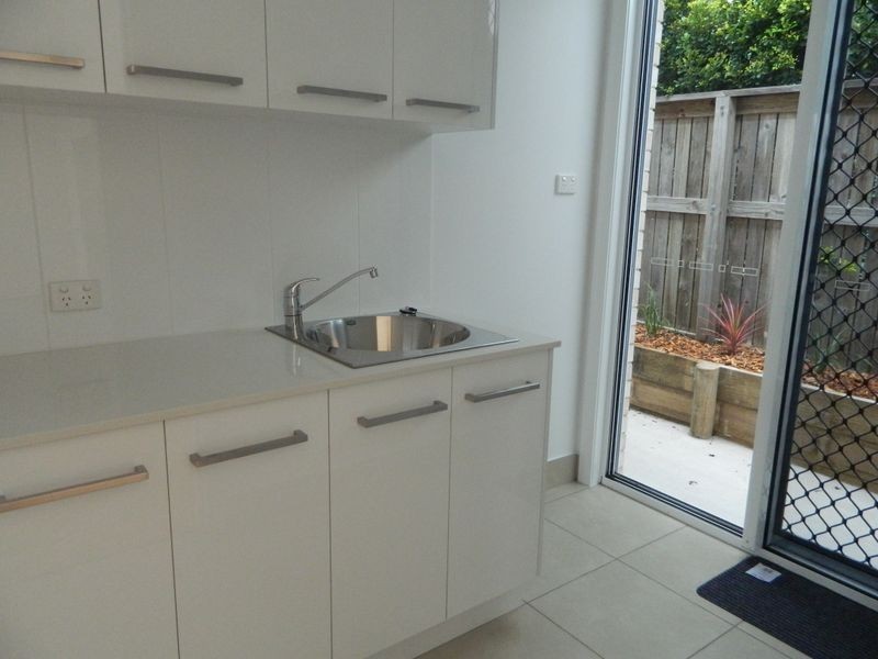 61 THE OAKS ROAD, Tannum Sands QLD 4680