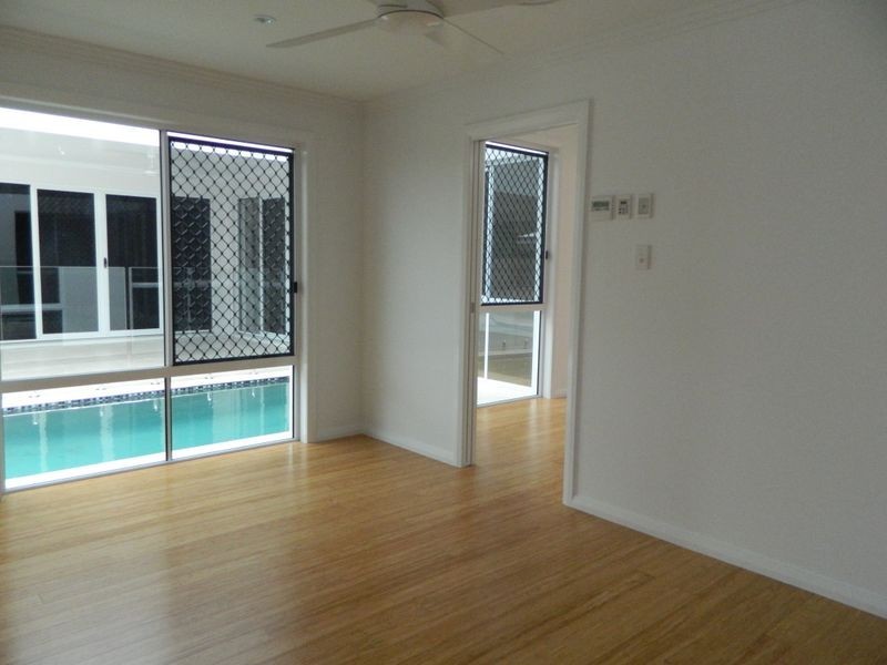 61 THE OAKS ROAD, Tannum Sands QLD 4680