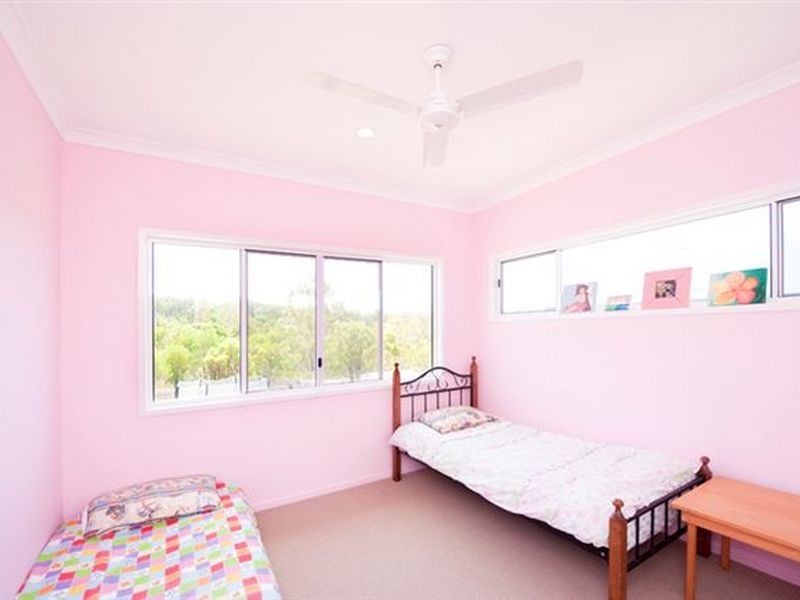 13 JENNY LIND, Boyne Island QLD 4680