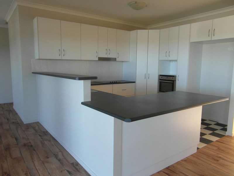 13 JENNY LIND, Boyne Island QLD 4680