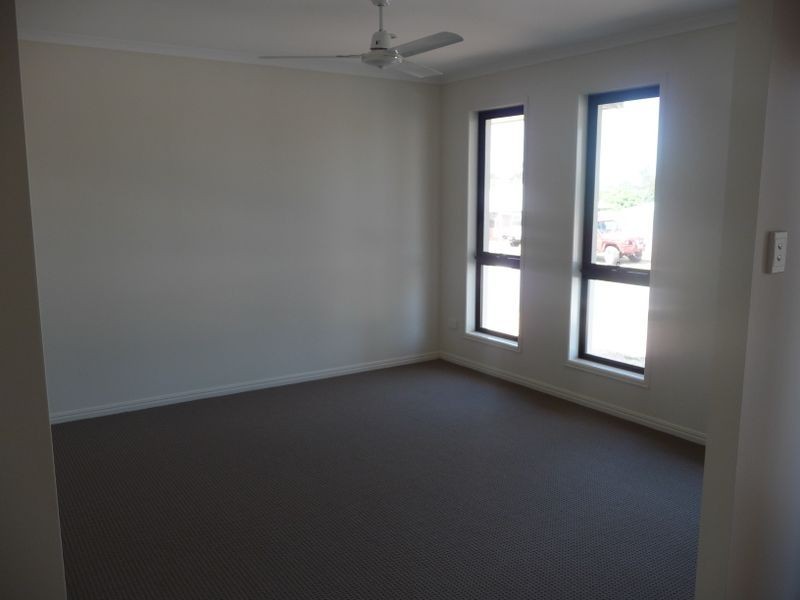 12 JEANA CLOSE, Boyne Island QLD 4680