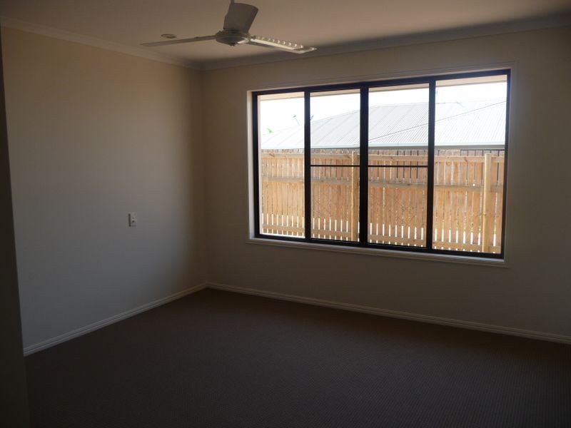 12 JEANA CLOSE, Boyne Island QLD 4680