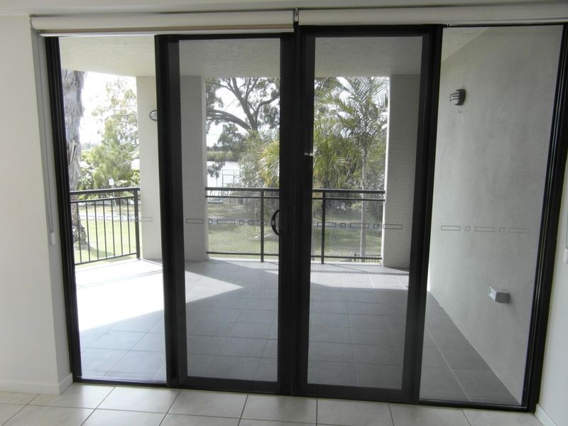 4/8a WYNDHAM AVENUE, Boyne Island QLD 4680