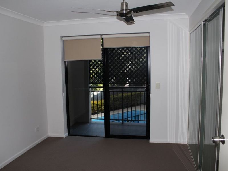4/8a WYNDHAM AVENUE, Boyne Island QLD 4680
