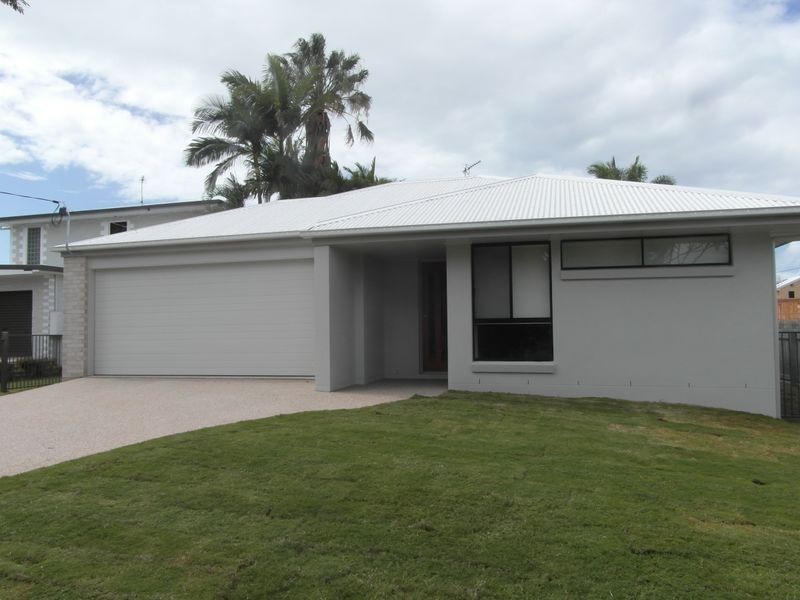 66 WYNDHAM AVENUE, Boyne Island QLD 4680