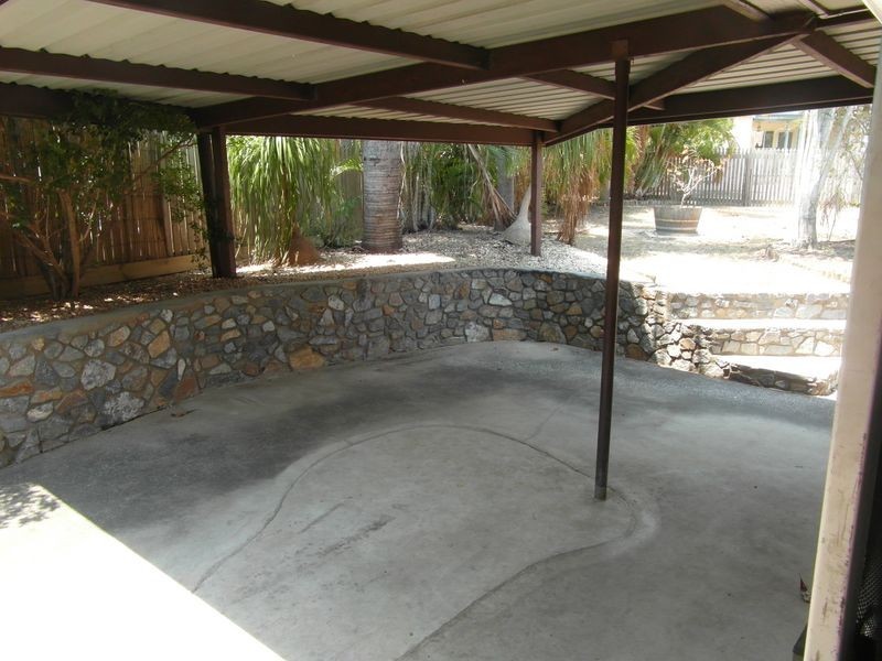 18 HAMPTON DRIVE, Tannum Sands QLD 4680