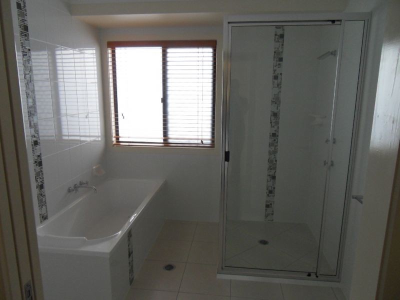 11 JEANA CLOSE, Boyne Island QLD 4680