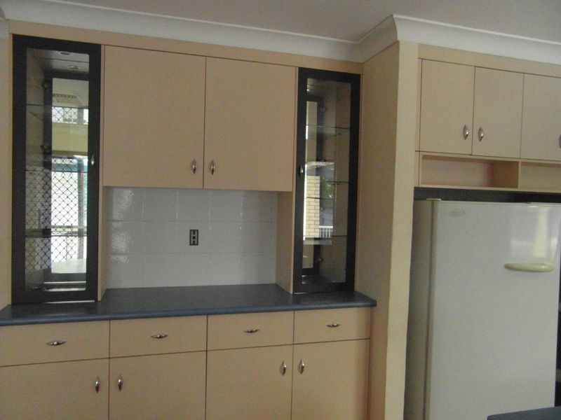 32 HELEN CRESCENT, Wurdong Heights QLD 4680