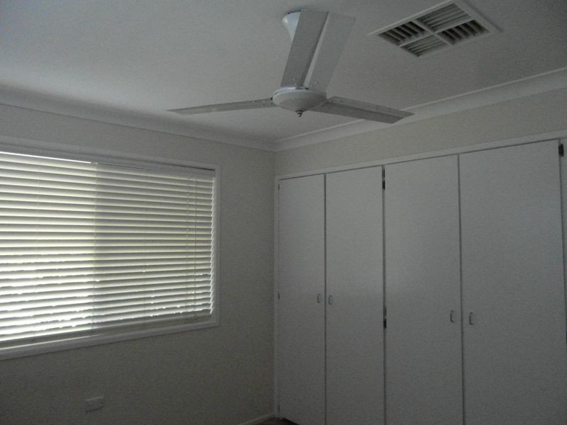 32 HELEN CRESCENT, Wurdong Heights QLD 4680