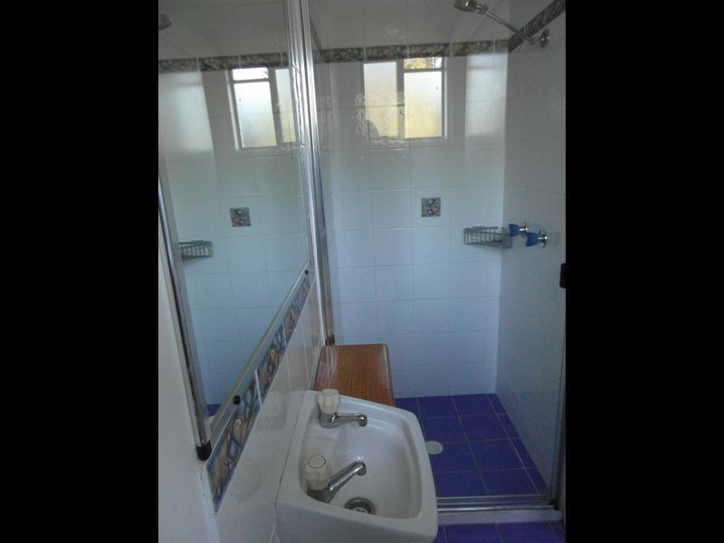 32 HELEN CRESCENT, Wurdong Heights QLD 4680