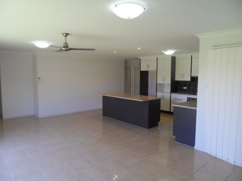 10 MELANIE COURT, Boyne Island QLD 4680