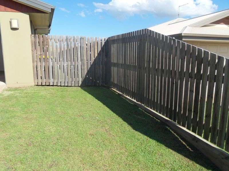 10 MELANIE COURT, Boyne Island QLD 4680