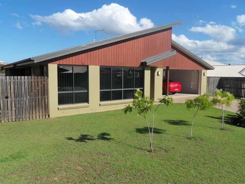 10 MELANIE COURT, Boyne Island QLD 4680