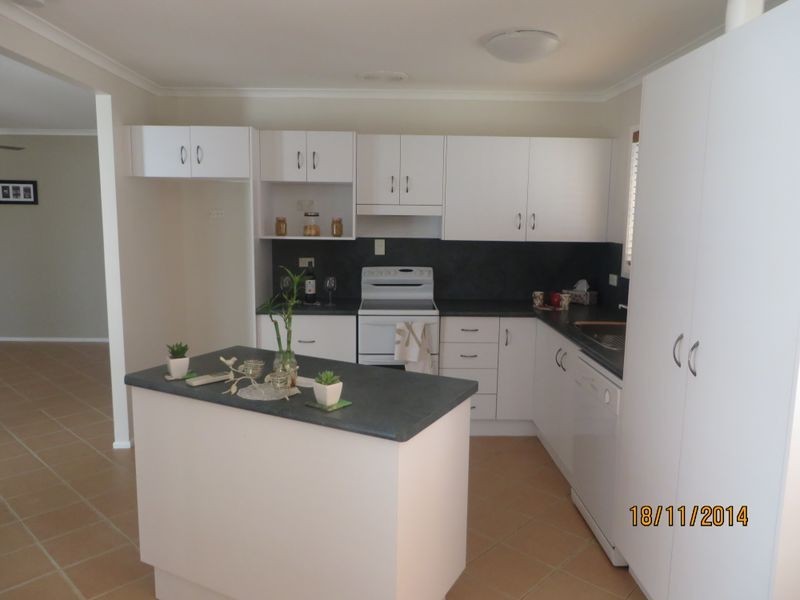 2/36 LANGDON STREET, Tannum Sands QLD 4680