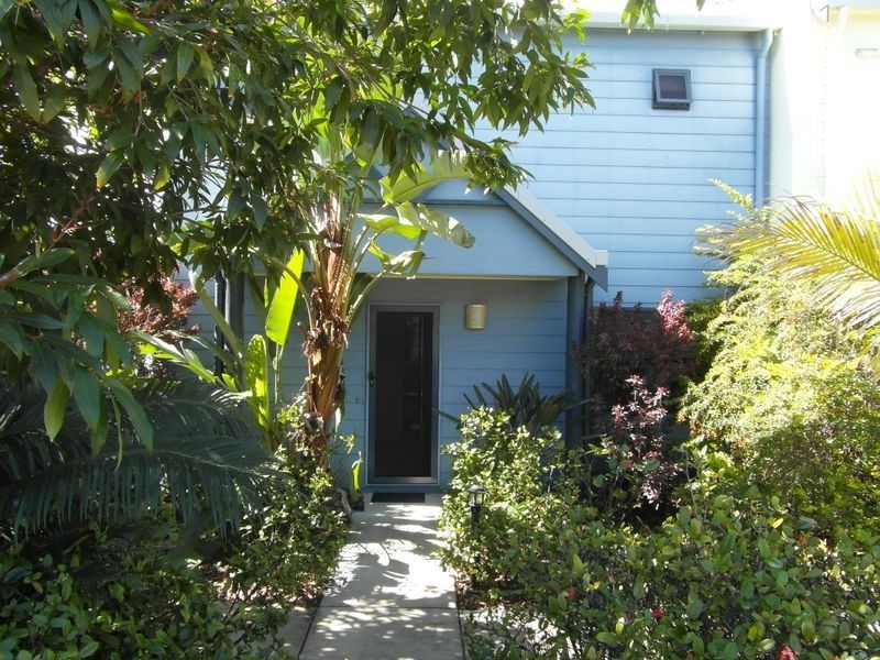 6/9 ORANA AVENUE, Boyne Island QLD 4680