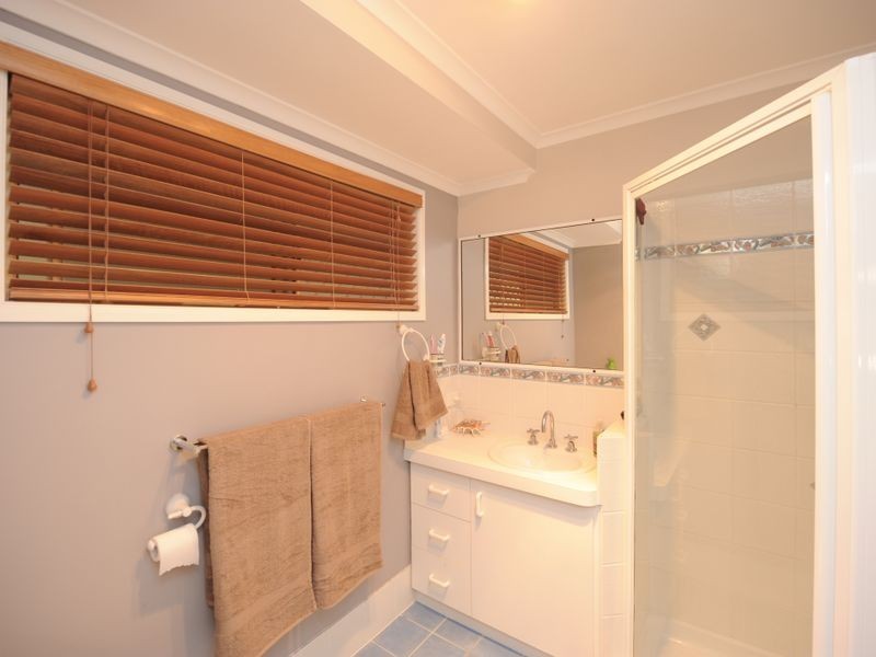 9 CURRAWONG COURT, Boyne Island QLD 4680
