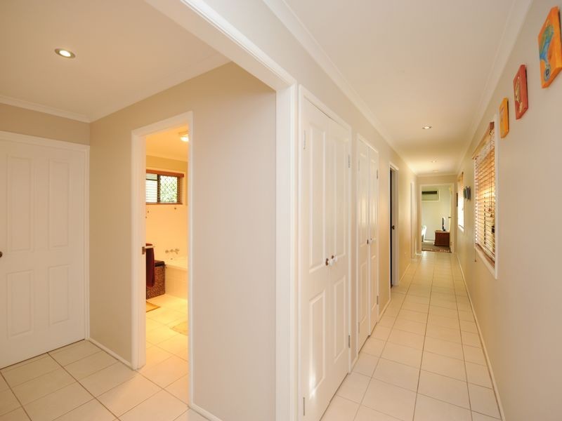 9 CURRAWONG COURT, Boyne Island QLD 4680