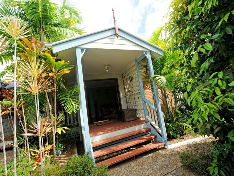 9 CURRAWONG COURT, Boyne Island QLD 4680