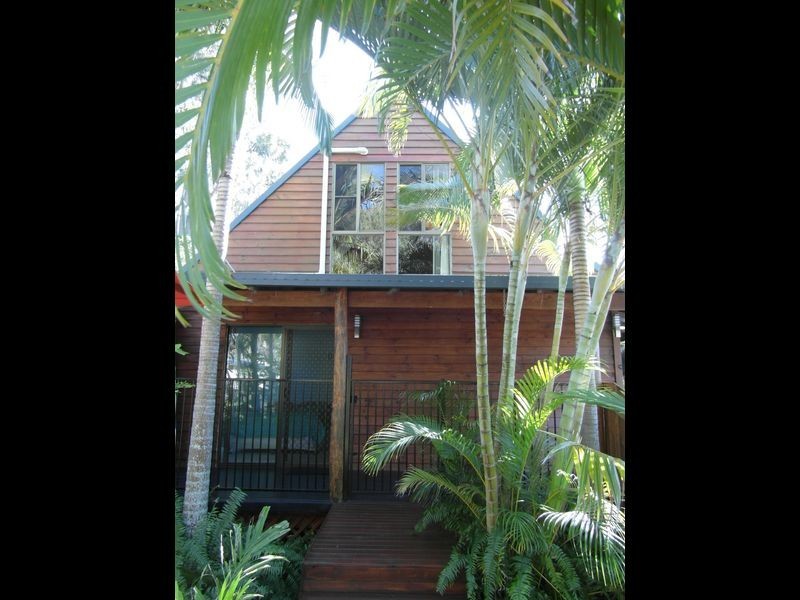 21 Orana Avenue, Boyne Island QLD 4680