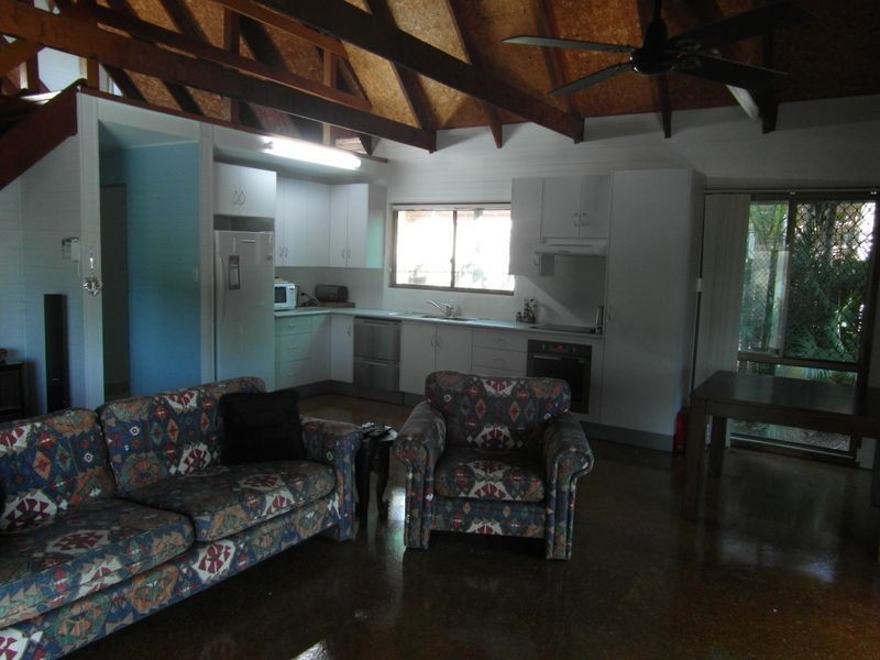 21 Orana Avenue, Boyne Island QLD 4680