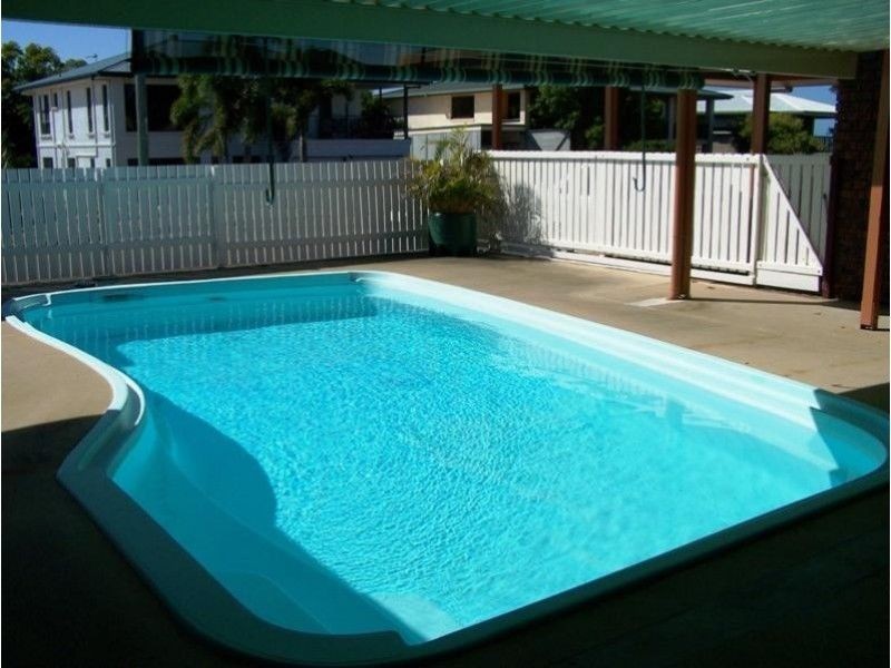 48 BOOTH AVENUE, Tannum Sands QLD 4680