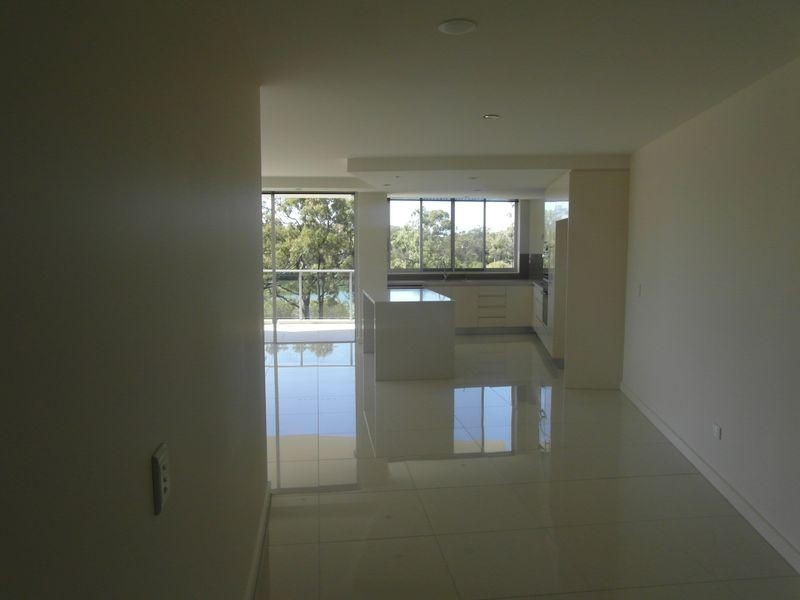 7/2 THE PROMENADE, Boyne Island QLD 4680