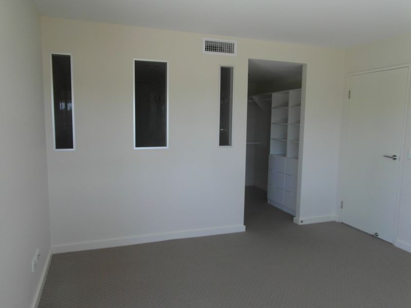 7/2 THE PROMENADE, Boyne Island QLD 4680