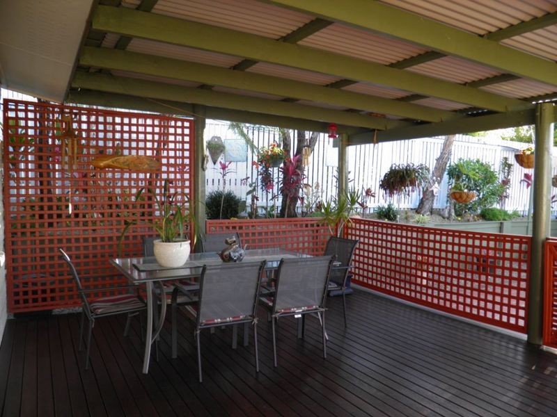 12 BRIN STREET, Boyne Island QLD 4680