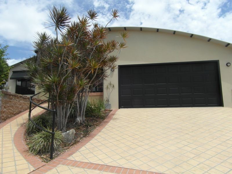 4 LAWRENCE COURT, Tannum Sands QLD 4680