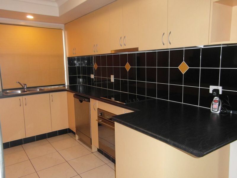 4 LAWRENCE COURT, Tannum Sands QLD 4680