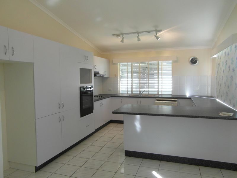 51 BOOTH AVENUE, Tannum Sands QLD 4680