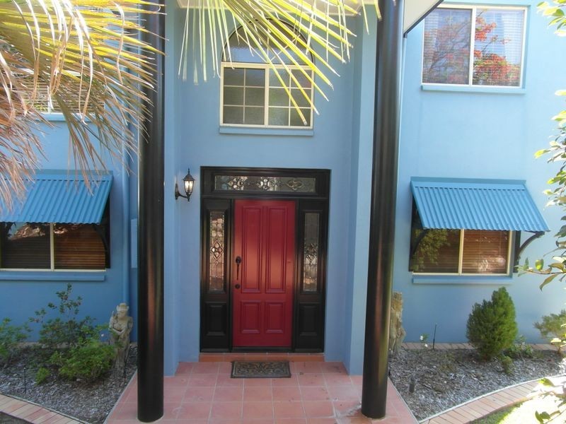 51 BOOTH AVENUE, Tannum Sands QLD 4680