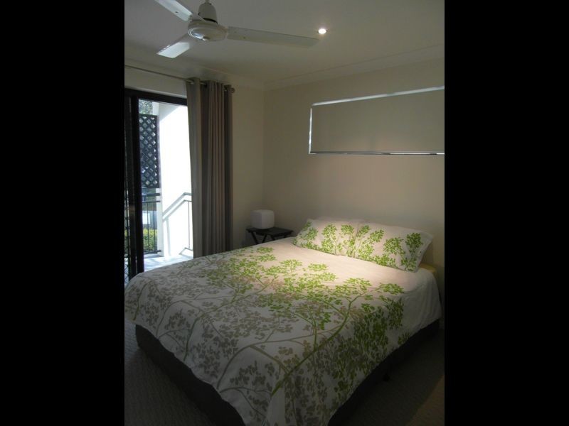 5/8A WYNDHAM AVENUE, Boyne Island QLD 4680