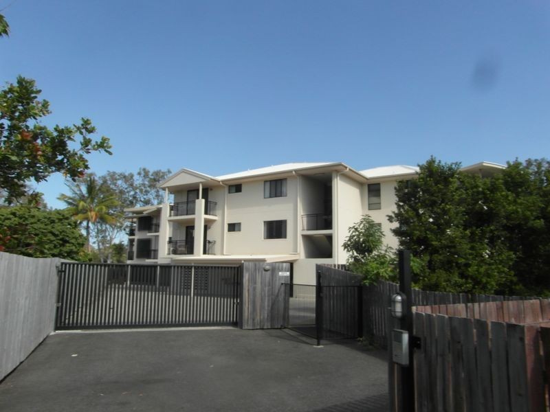 5/8A WYNDHAM AVENUE, Boyne Island QLD 4680