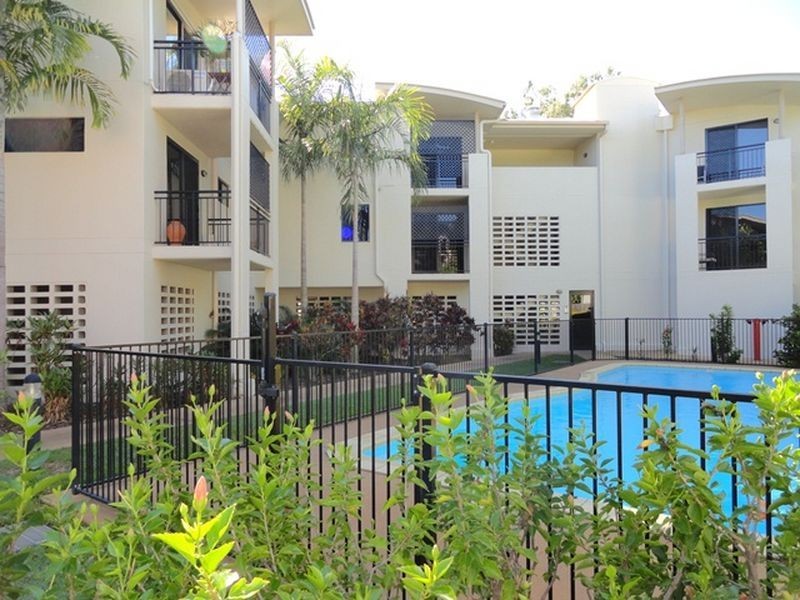 5/8A WYNDHAM AVENUE, Boyne Island QLD 4680