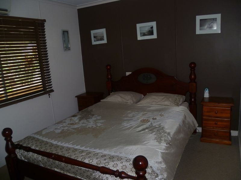 38 HELEN CRESCENT, Wurdong Heights QLD 4680