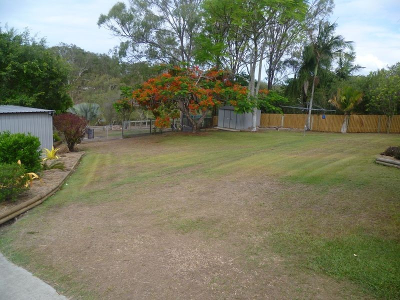 38 HELEN CRESCENT, Wurdong Heights QLD 4680