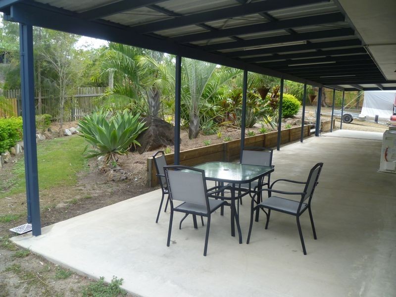 38 HELEN CRESCENT, Wurdong Heights QLD 4680