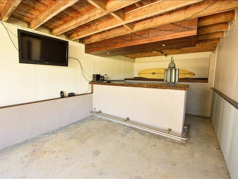 16 CREST AVENUE, Boyne Island QLD 4680