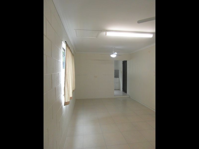 27 LATROBE STREET, Tannum Sands QLD 4680