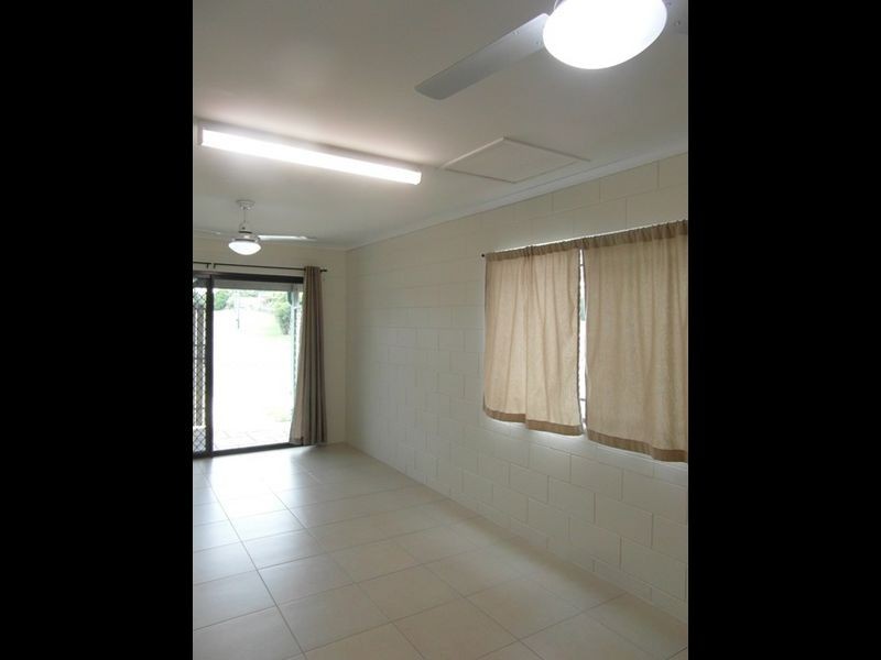 27 LATROBE STREET, Tannum Sands QLD 4680