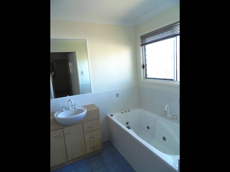 7 RIVERSIDE DRIVE, Tannum Sands QLD 4680