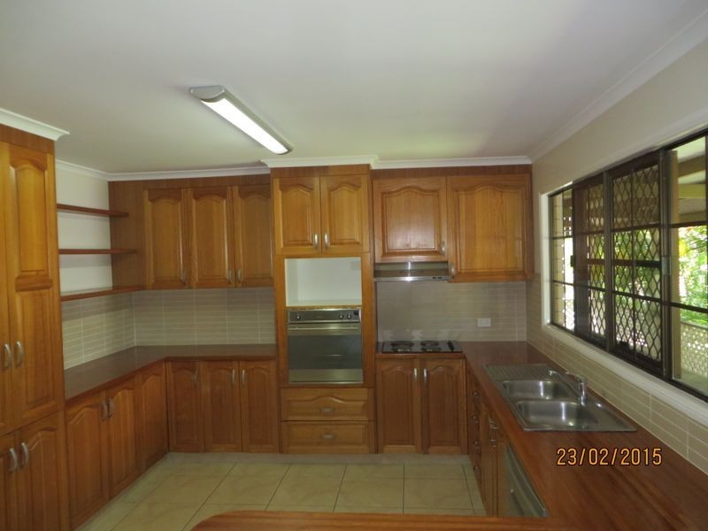 1 CRESWELL COURT, Tannum Sands QLD 4680