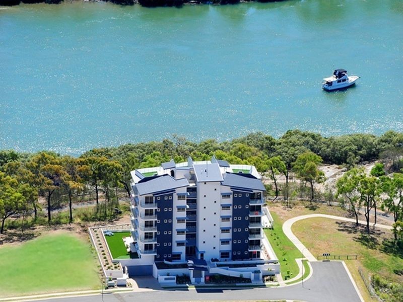 14/2 THE PROMENADE, Boyne Island QLD 4680