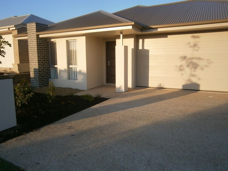 49 CLOVER CRESCENT, Boyne Island QLD 4680